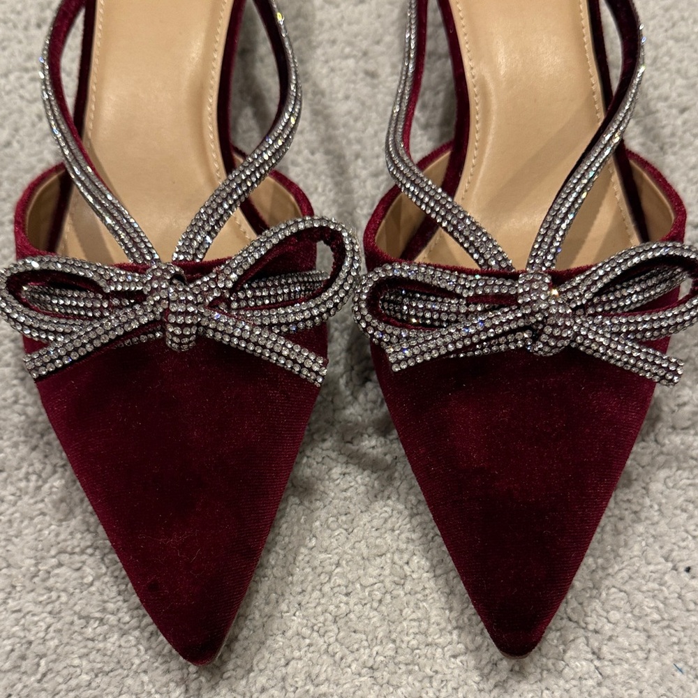 A New Day Burgundy Mules with Bow Detail Size 8.5 - Picture 2 of 9